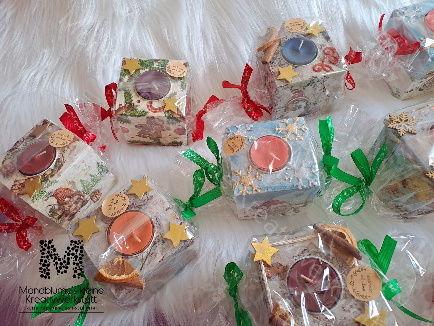 Weihnachtlicher Holzwürfel mit duftenden Teelicht