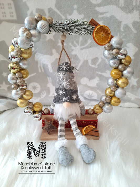 Handgemachter Weihnachtsbogen mit Wichtel & LED-Licht | Adventsdeko