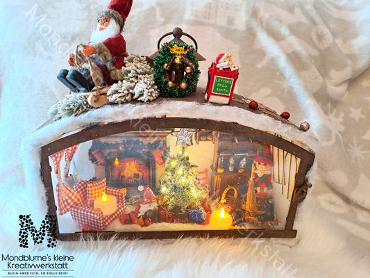 Wunderschöne Weihnachtslaterne mit einer kleinen Wichtelstatt