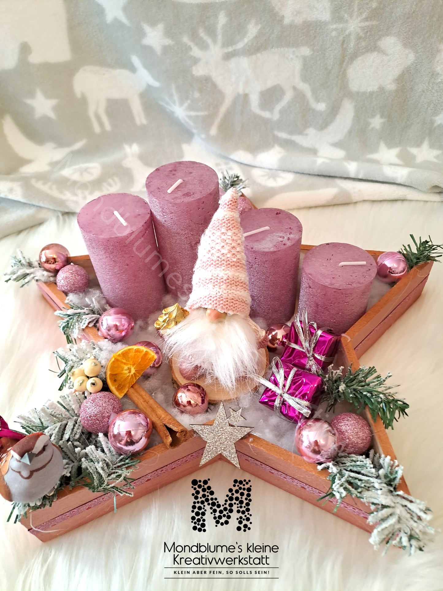 Handgemachter Adventkranz Sternenform Rosa | Unikat mit Wichtel