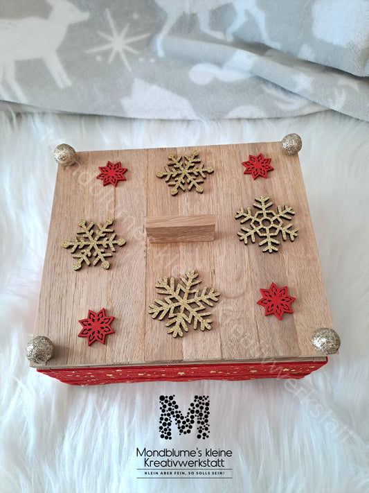 Handgemachte Weihnachts-Geschenkbox aus Holz mit Füllung | Unikat