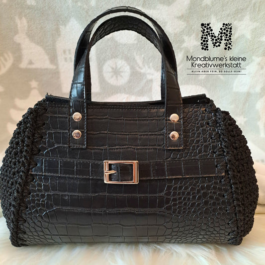 Handgehäkelte wunderschöne Tasche in Kunstlederoptik (Schwarz, Metallic-Garn)