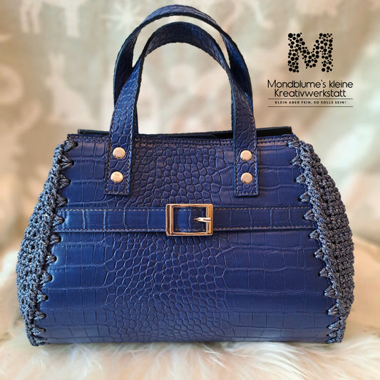 Handgehäkelte wunderschöne Tasche in Kunstlederoptik (Blau)