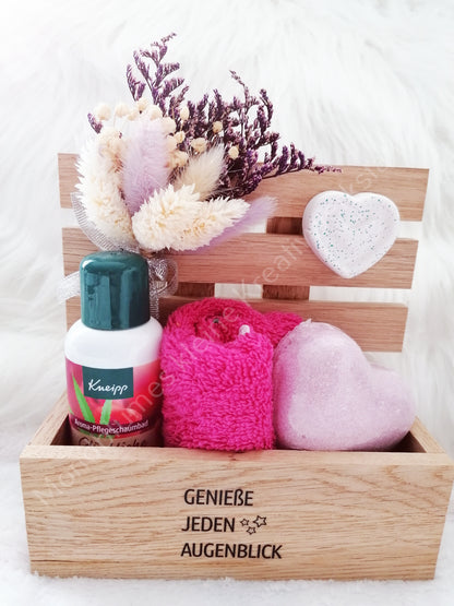Wellness Geschenkbox aus Holz "Genieße jeden Augenblick" | Handgemacht