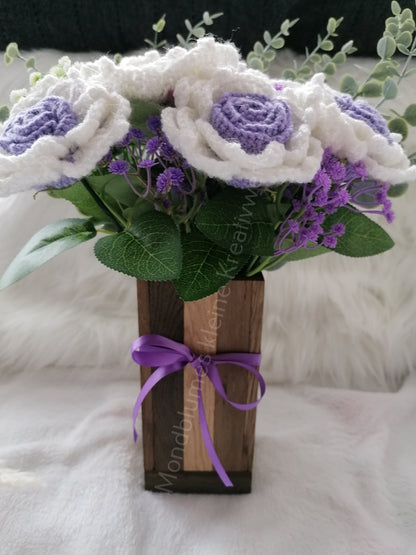 Blumenstrauß, gehäkelt (Ohne Vase)