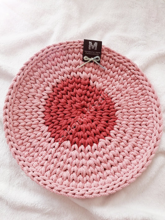 Gehäkelter Untersetzer rund Ø 29cm | Handgemacht aus Baumwolle