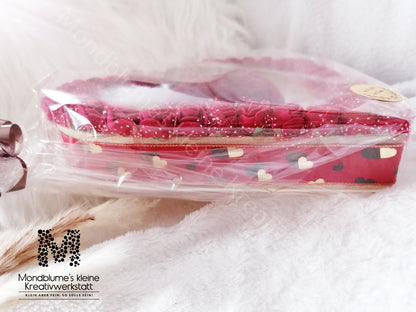 Holzherz verziert mit Rosen