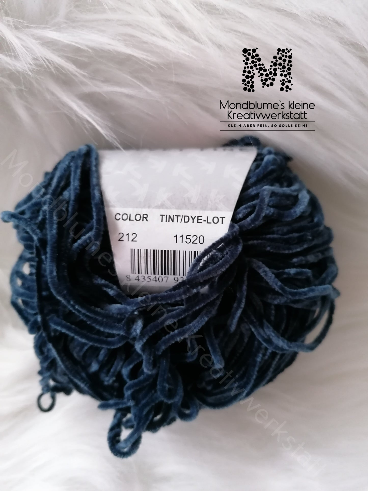 Katia Velvet Fine 212 Dunkelblau