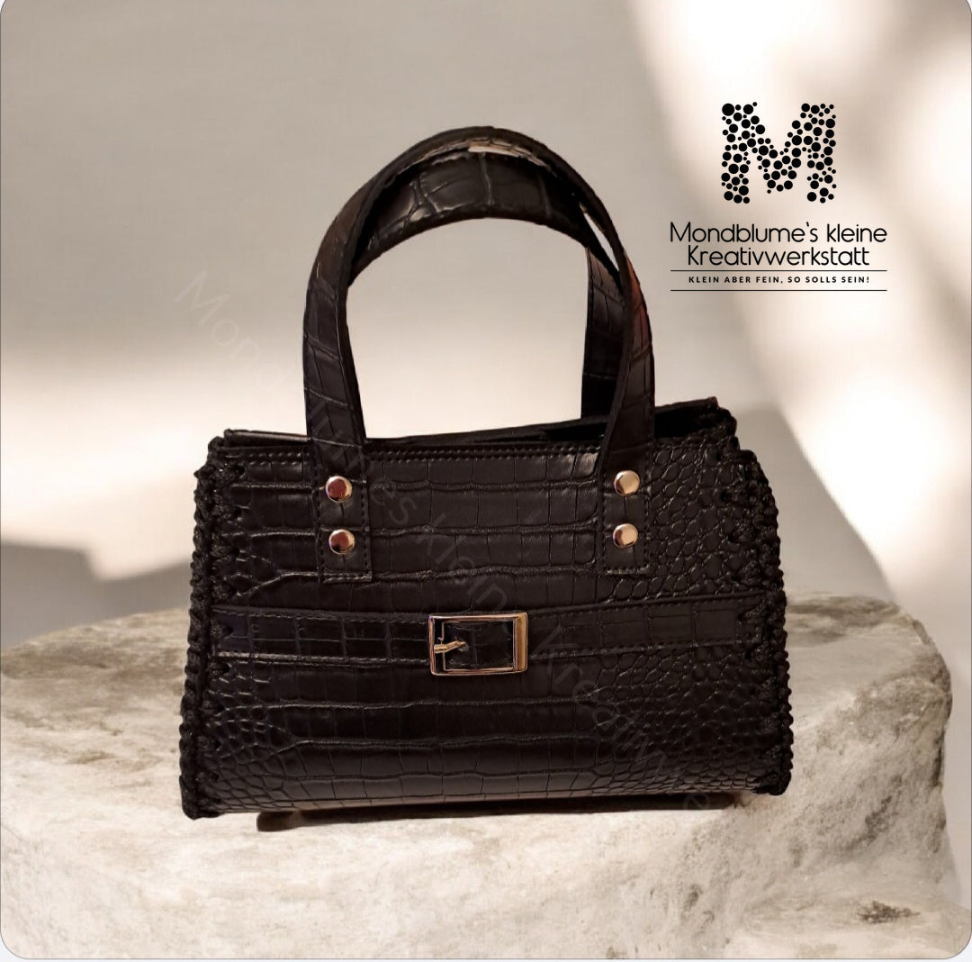 Handgehäkelte wunderschöne Tasche in Kunstlederoptik (Schwarz, Metallic-Garn)
