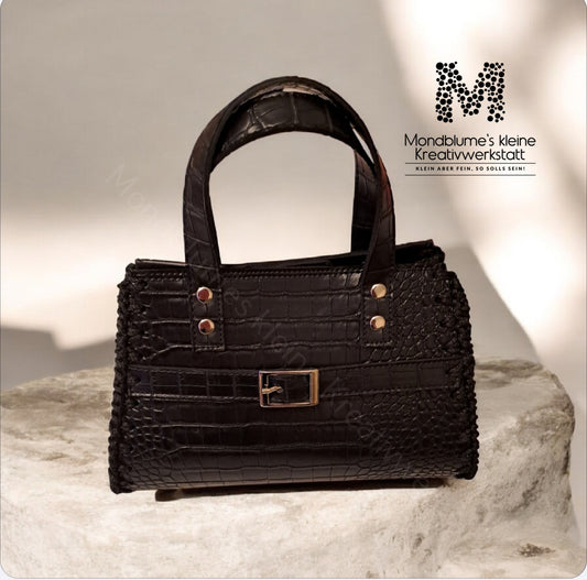 Handgehäkelte wunderschöne Tasche in Kunstlederoptik (Schwarz, Metallic-Garn)