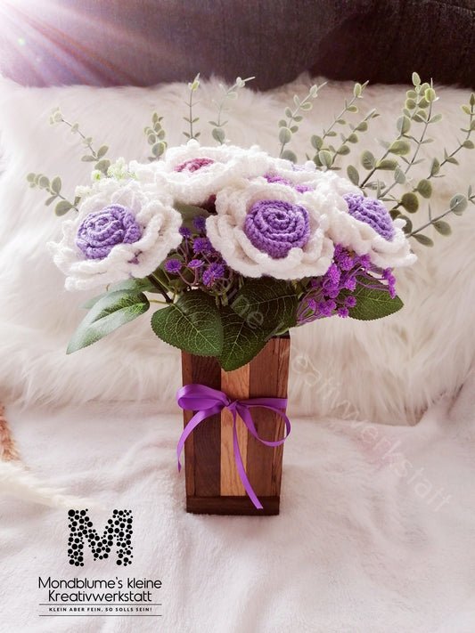 Blumenstrauß, gehäkelt (Ohne Vase)