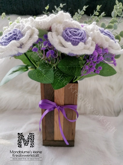 Blumenstrauß, gehäkelt (Ohne Vase)