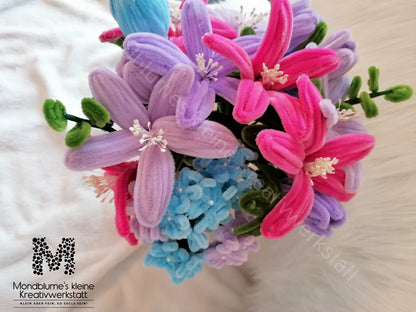 Blumenstrauß/ Pfeifenputzer (Ohne Vase)